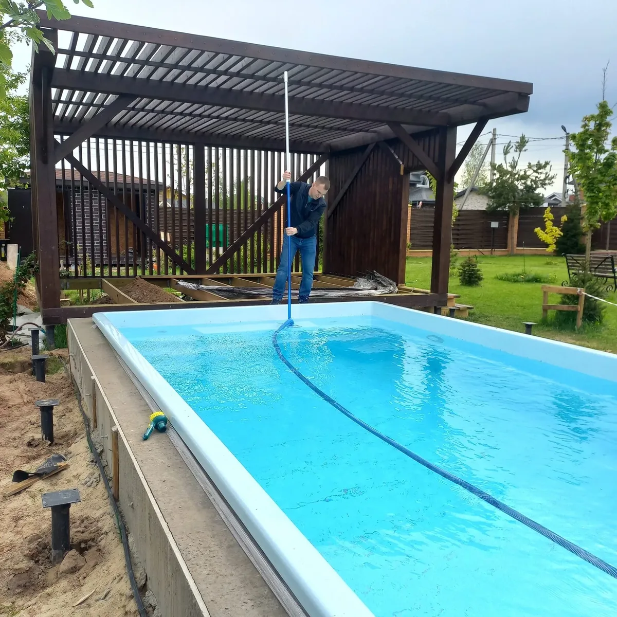 Копинговый бордюрный камень для бассейна Laguna в Петрозаводске